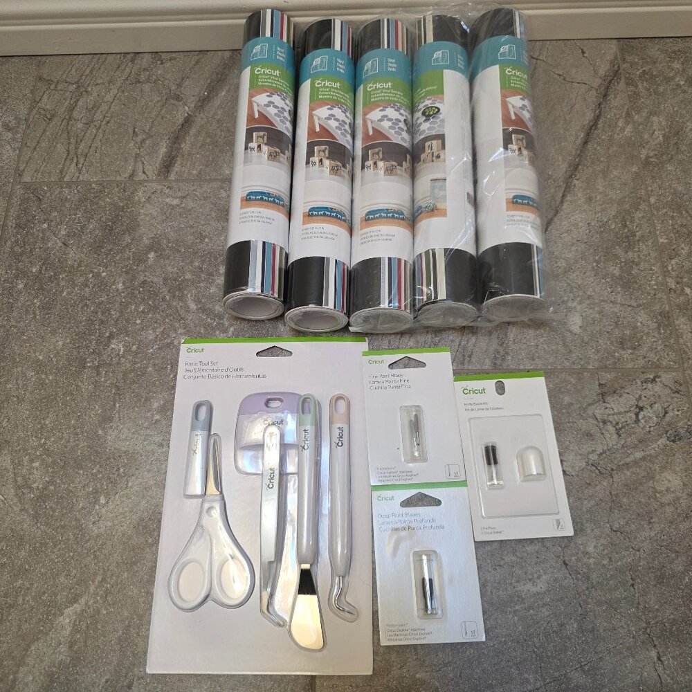 Lot Of 9 Cricut Items! tool kit blades vinyl